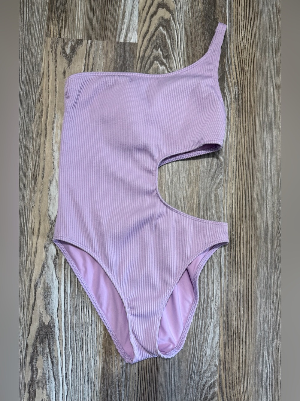 Women’s Hollister One-Shoulder Ribbed Swimsuit in Lilac, w/ side cutout, size M